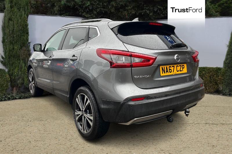 Used Nissan Qashqai 2017 for sale - 77672562: Photo 2