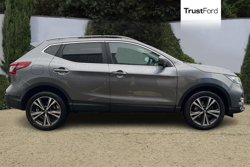 Used Nissan Qashqai 2017 for sale - 77672562: Photo 3