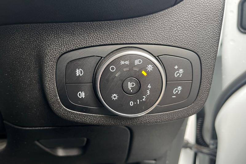 Used Ford Fiesta 2018 for sale - 76064681: Photo 25