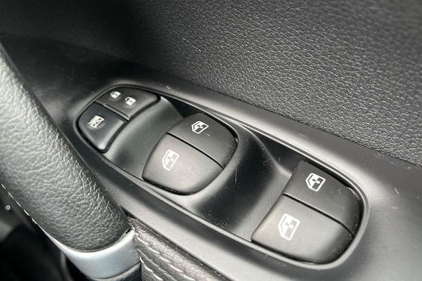 Used Nissan Qashqai 2018 for sale - 76234927: Photo 16