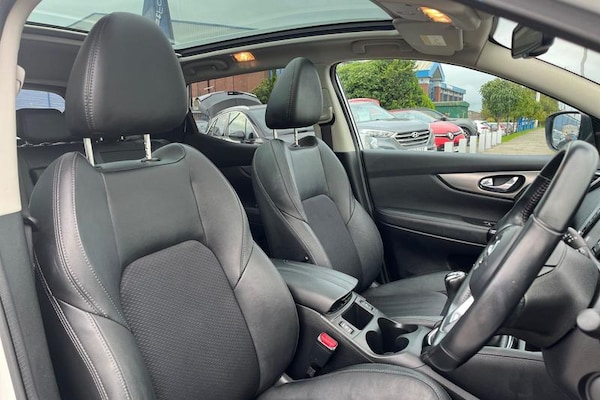 Used Nissan Qashqai 2018 for sale - 76234927: Photo 17