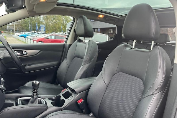 Used Nissan Qashqai 2018 for sale - 76234927: Photo 19