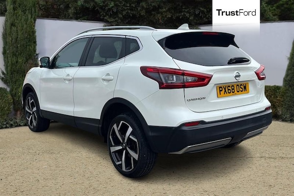 Used Nissan Qashqai 2018 for sale - 76234927: Photo 2
