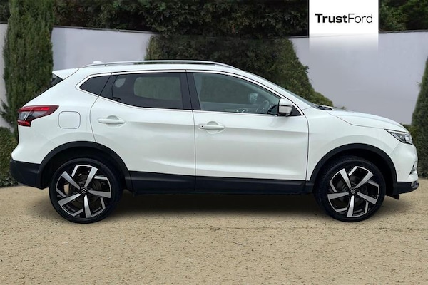 Used Nissan Qashqai 2018 for sale - 76234927: Photo 3