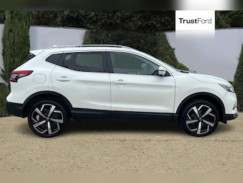 Used Nissan Qashqai 2018 for sale - 76234927: Photo 3
