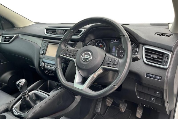 Used Nissan Qashqai 2018 for sale - 76234927: Photo 9