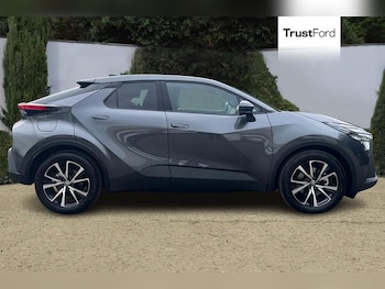 Used Toyota C-HR 2026 for sale - 79357574: Photo
