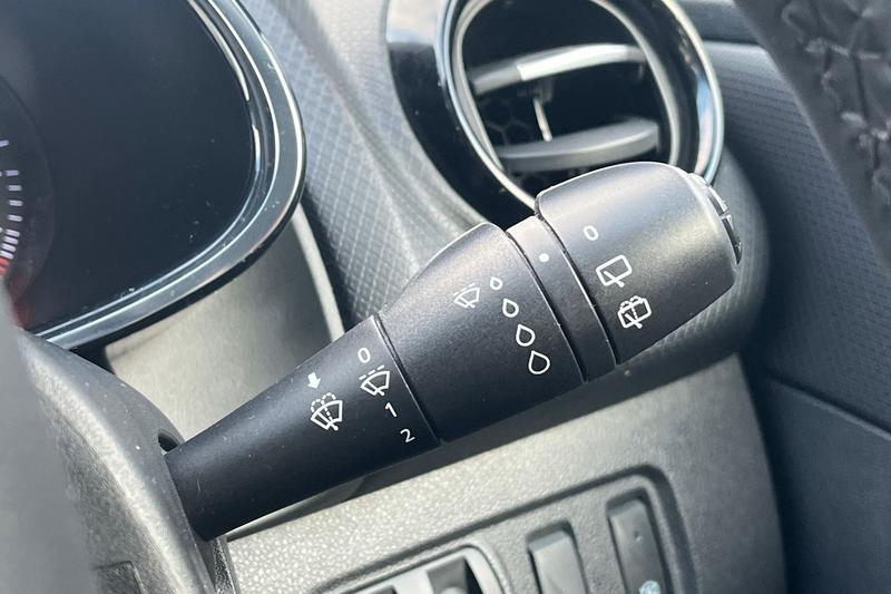 Used Renault Clio 2019 for sale - 76508183: Photo 15