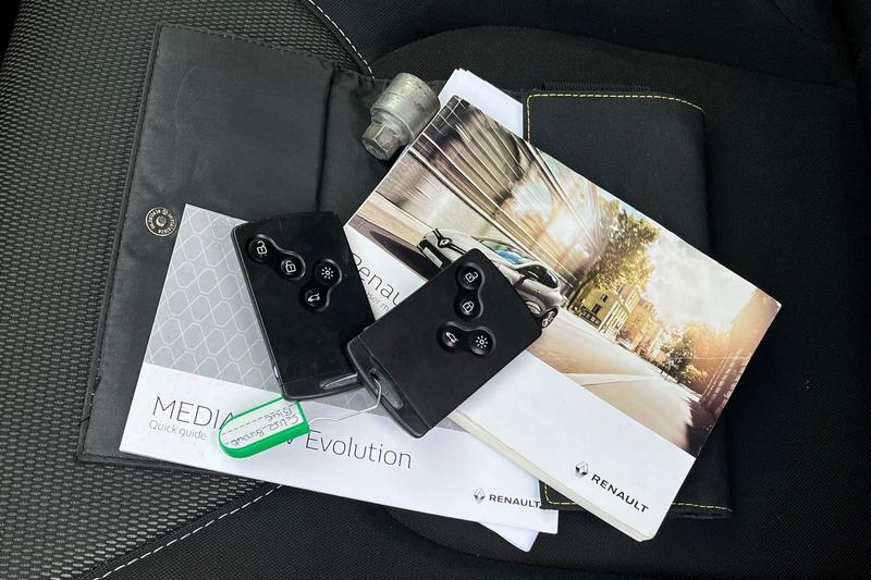 Used Renault Clio 2019 for sale - 76508183: Photo 22