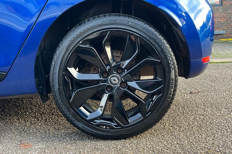 Used Renault Clio 2019 for sale - 76508183: Photo 8