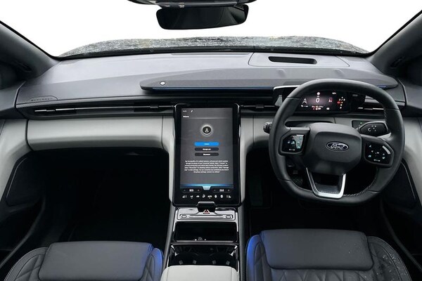Used Ford Explorer 2024 for sale - 73116155: Photo 10