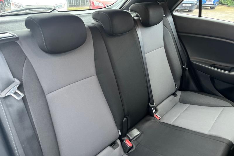 Used Hyundai i20 2017 for sale - 77427288: Photo 20