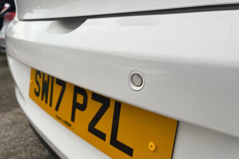 Used Hyundai i20 2017 for sale - 77427288: Photo 25