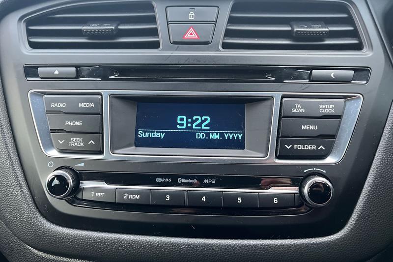 Used Hyundai i20 2017 for sale - 77427288: Photo 31