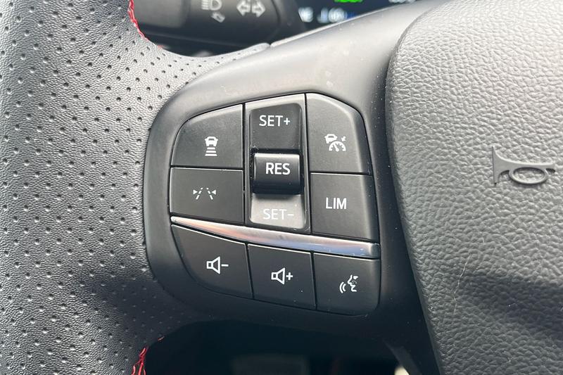 Used Ford Kuga 2024 for sale - 76131463: Photo 31