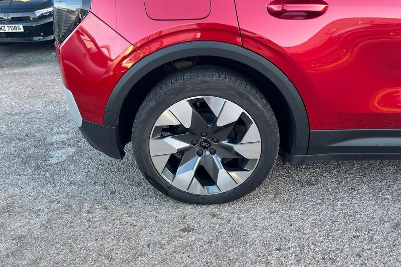 Used Ford Explorer 2024 for sale - 76625327: Photo 8