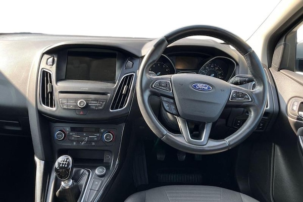 Used Ford Focus 2018 for sale - 75567589: Photo 11
