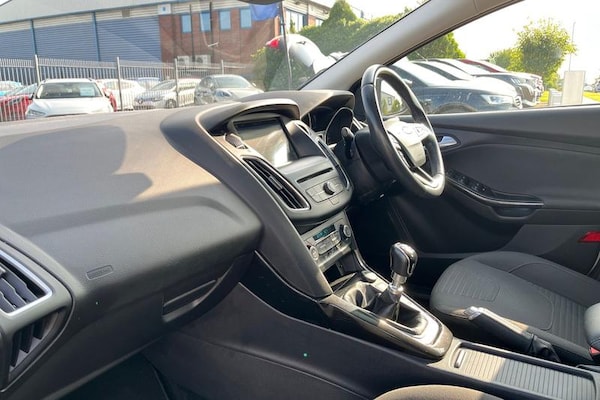 Used Ford Focus 2018 for sale - 75567589: Photo 18