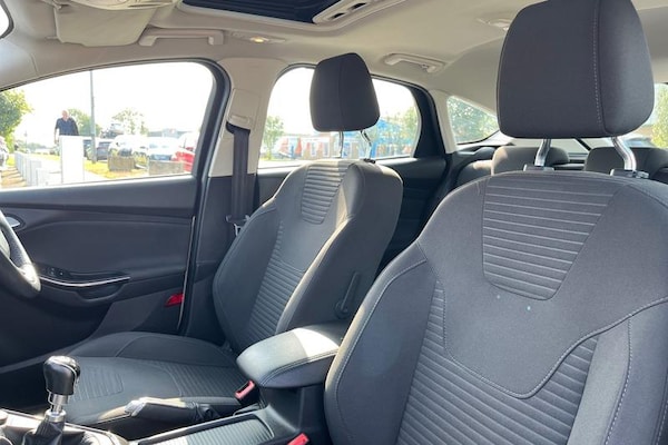 Used Ford Focus 2018 for sale - 75567589: Photo 19