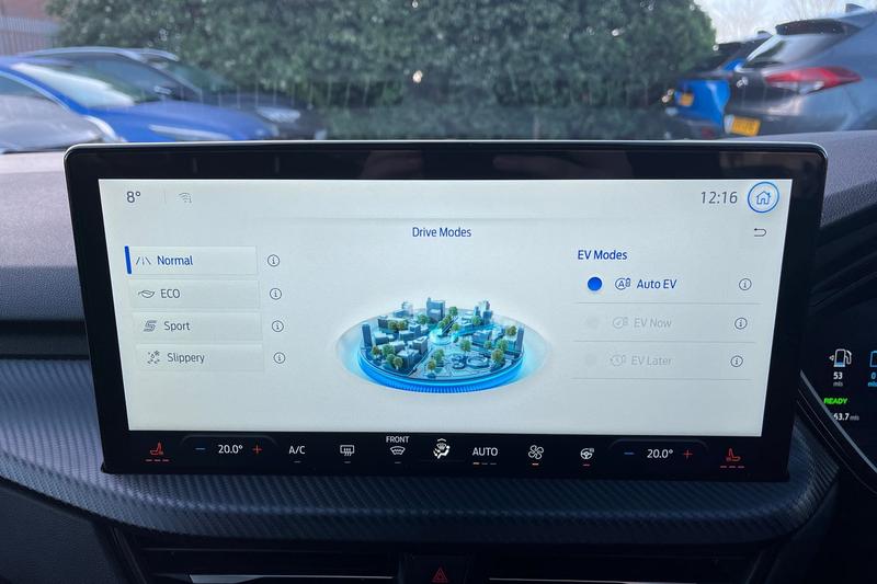 Used Ford Kuga 2025 for sale - 76782341: Photo 28