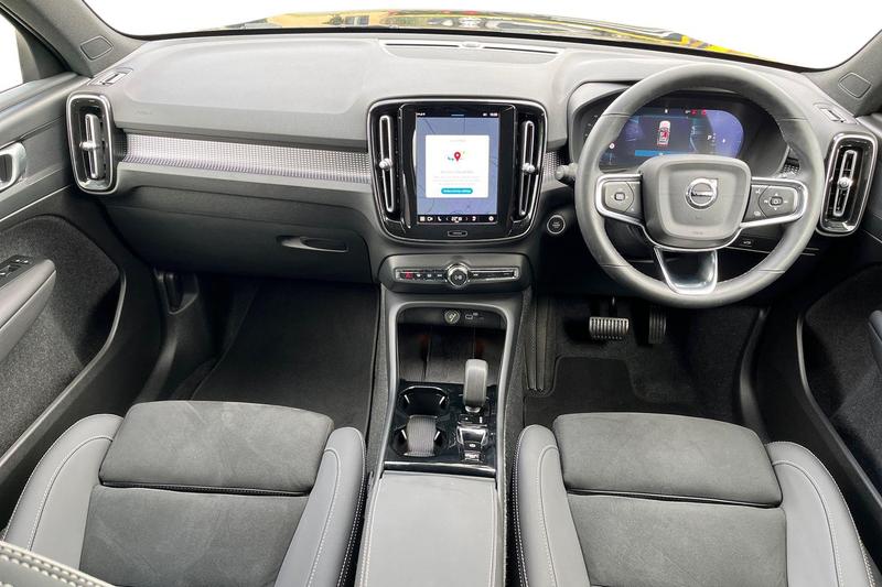 Used Volvo XC40 2025 for sale - 76616301: Photo 10