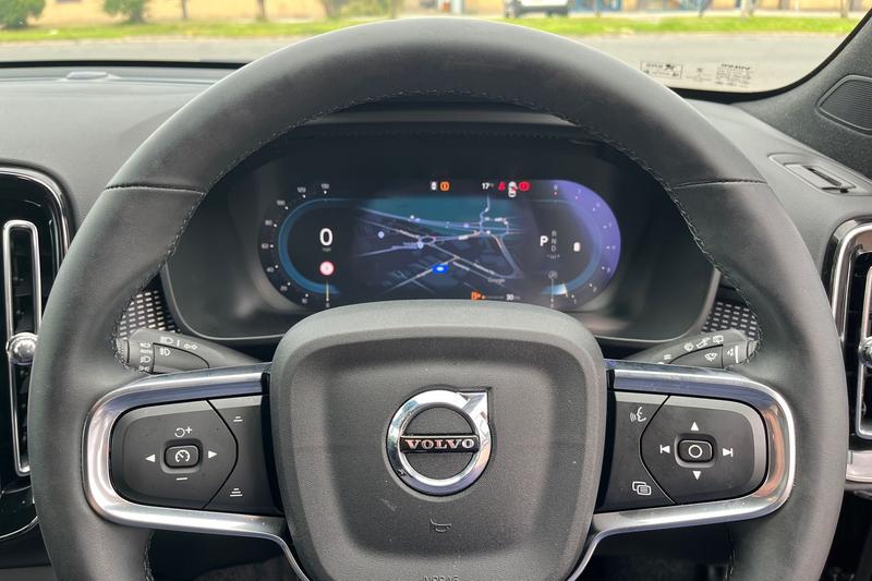 Used Volvo XC40 2025 for sale - 76616301: Photo 12