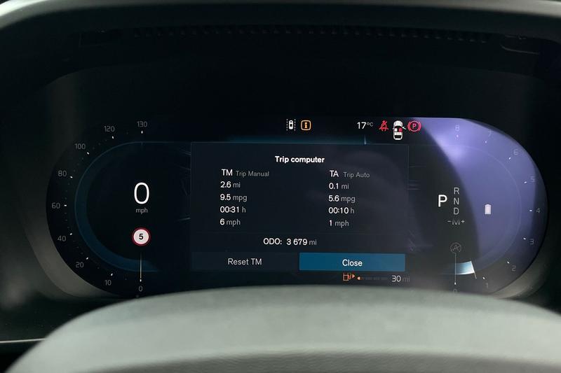 Used Volvo XC40 2025 for sale - 76616301: Photo 13