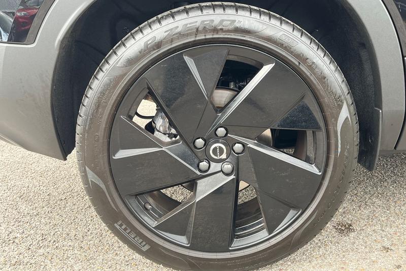 Used Volvo XC40 2025 for sale - 76616301: Photo 28