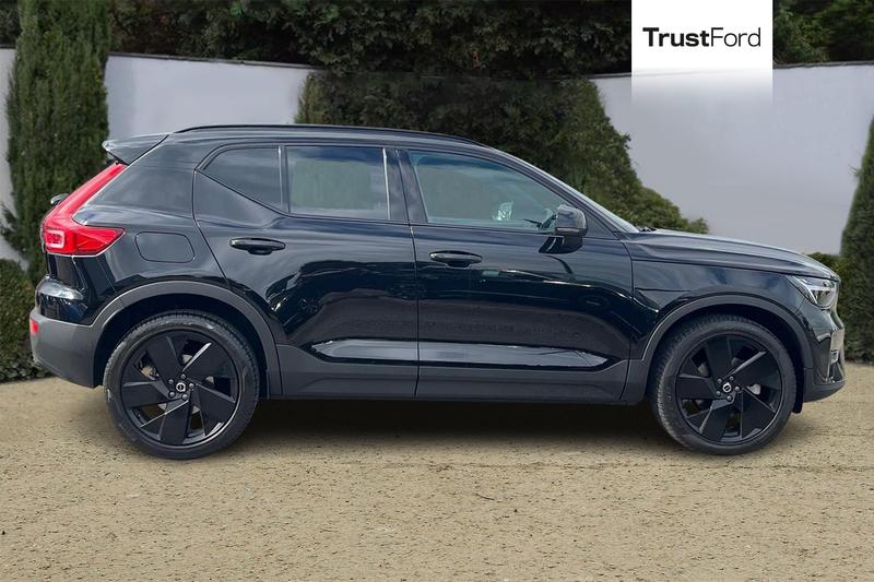 Used Volvo XC40 2025 for sale - 76616301: Photo 3
