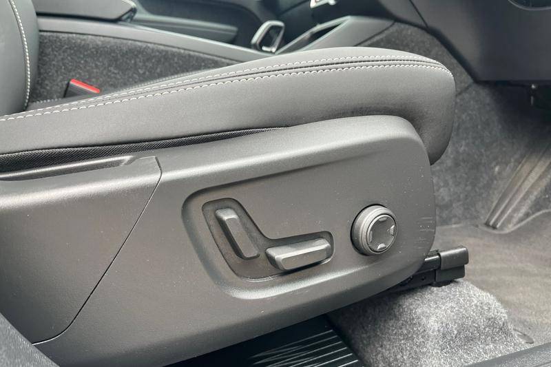 Used Volvo XC40 2025 for sale - 76616301: Photo 32