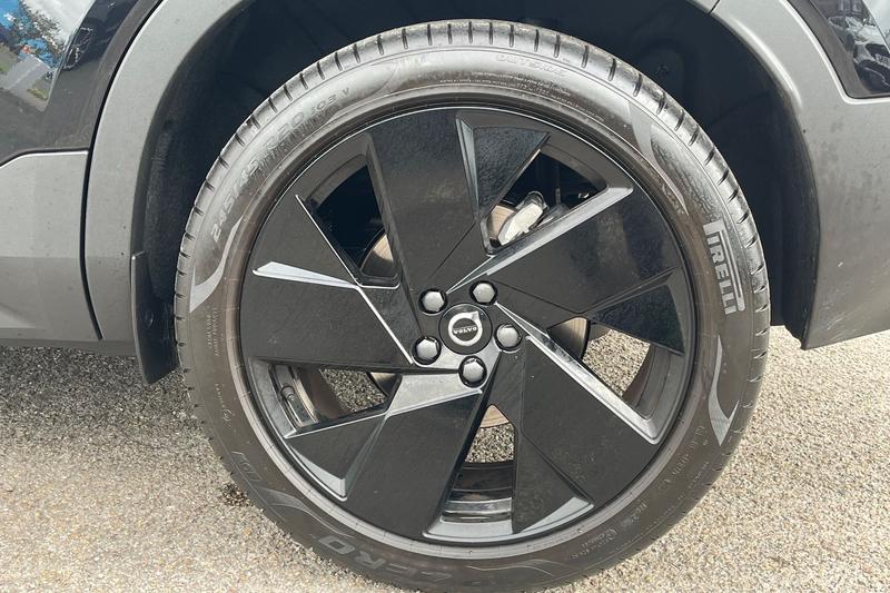 Used Volvo XC40 2025 for sale - 76616301: Photo 8