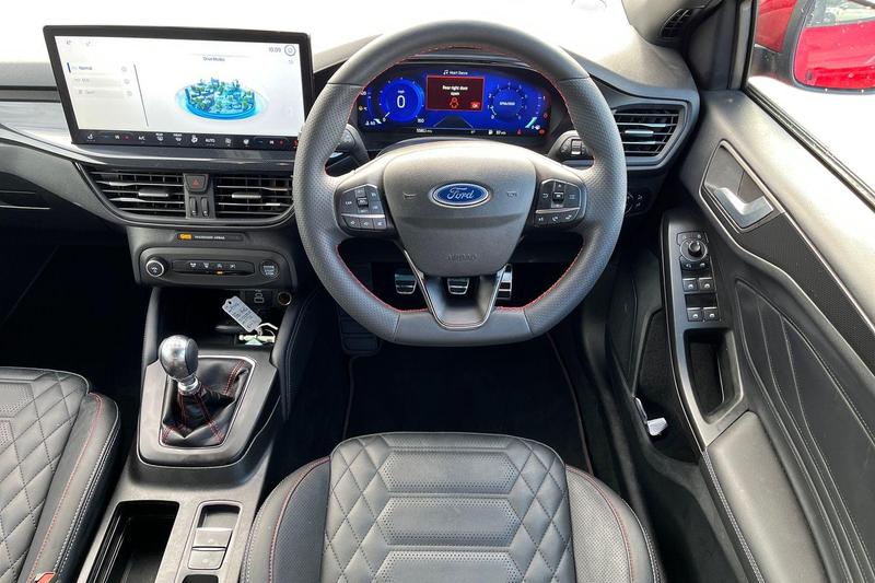 Used Ford Focus 2023 for sale - 78028721: Photo 11