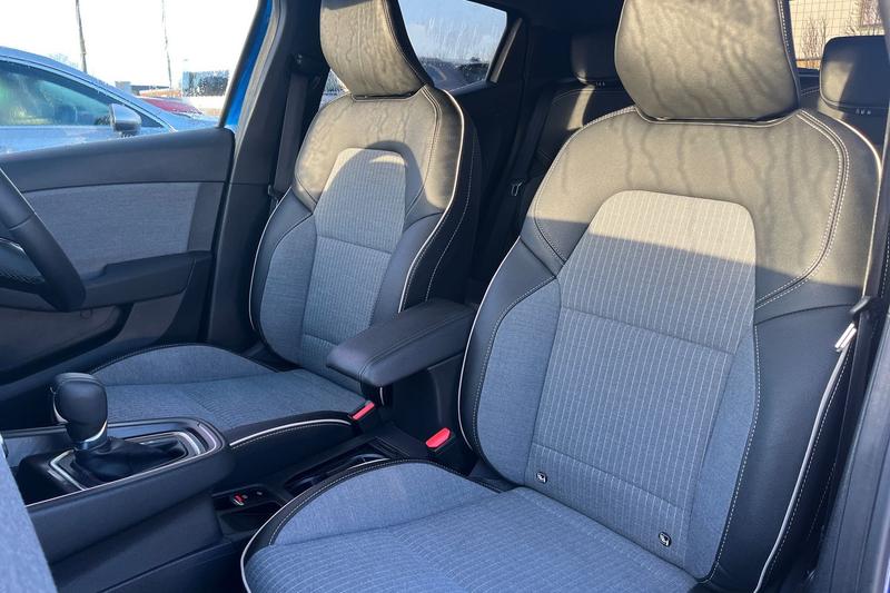 Used Renault Clio 2025 for sale - 77354469: Photo 19