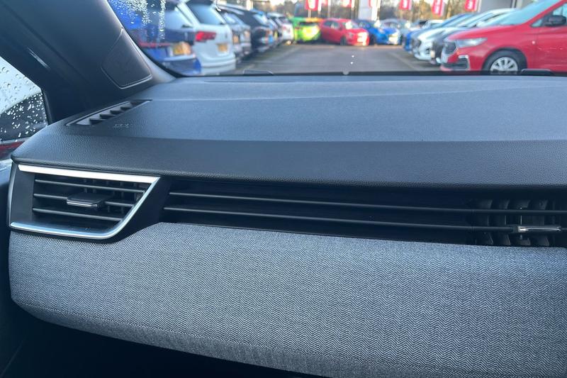 Used Renault Clio 2025 for sale - 77354469: Photo 29