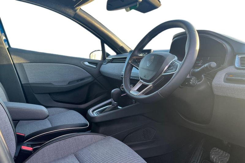 Used Renault Clio 2025 for sale - 77354469: Photo 9