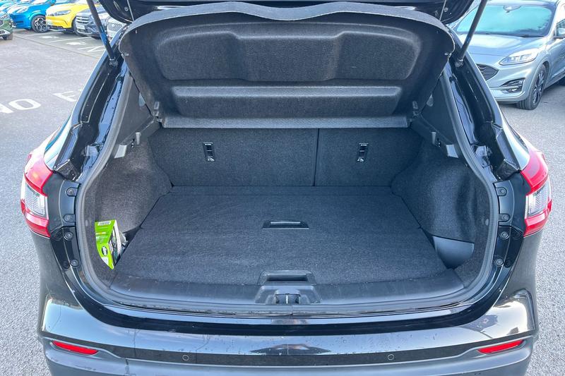 Used Nissan Qashqai 2018 for sale - 77088165: Photo 21