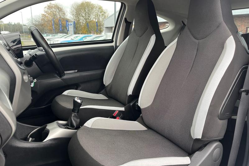 Used Toyota AYGO 2017 for sale - 76458499: Photo 19