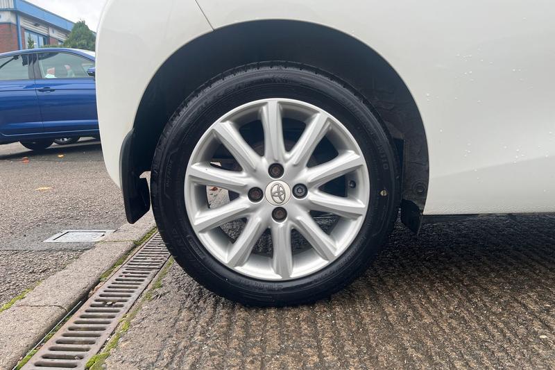 Used Toyota AYGO 2017 for sale - 76458499: Photo 24