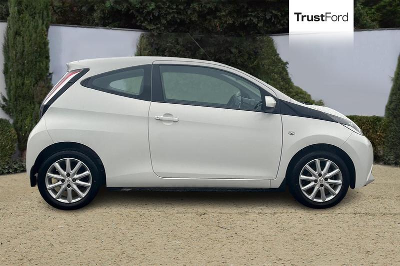 Used Toyota AYGO 2017 for sale - 76458499: Photo 3