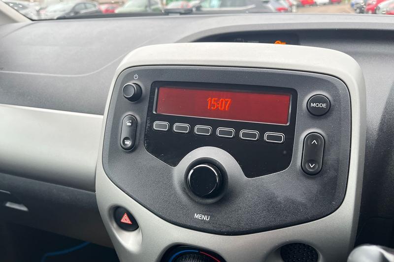 Used Toyota AYGO 2017 for sale - 76458499: Photo 32