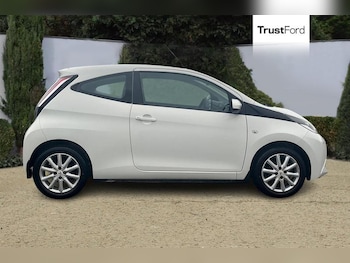 Used Toyota AYGO 2017 for sale - 76458499: Photo