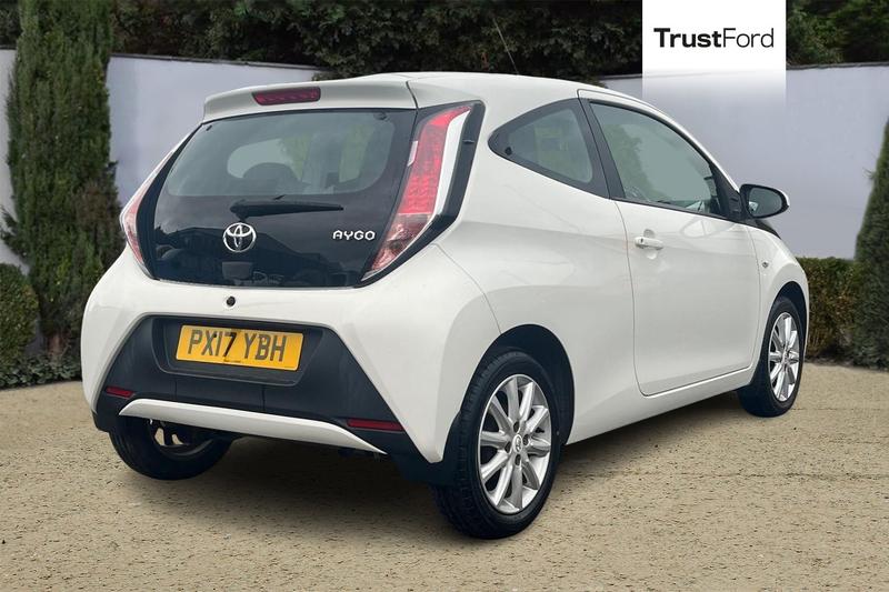 Used Toyota AYGO 2017 for sale - 76458499: Photo 4