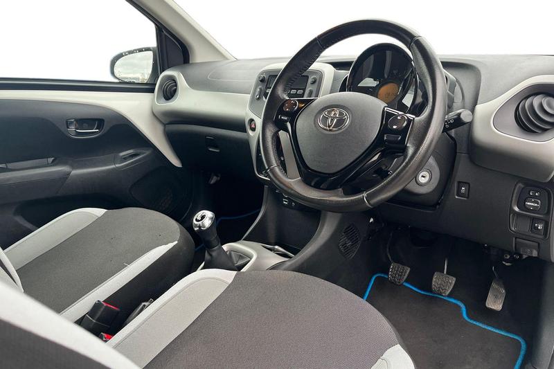 Used Toyota AYGO 2017 for sale - 76458499: Photo 9