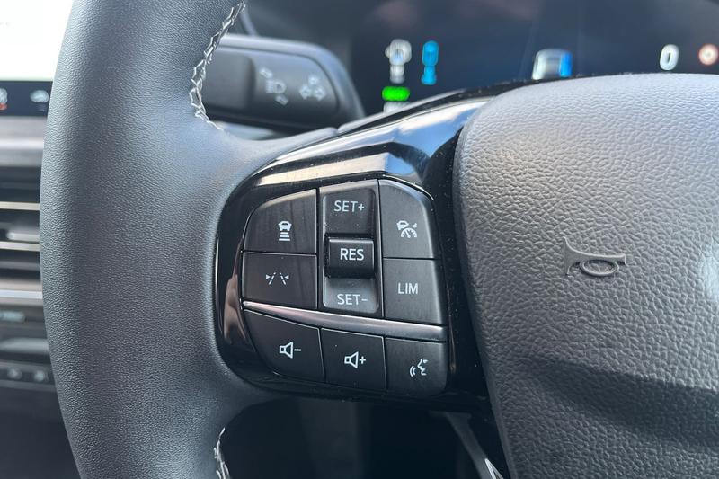 Used Ford Kuga 2025 for sale - 77367583: Photo 27