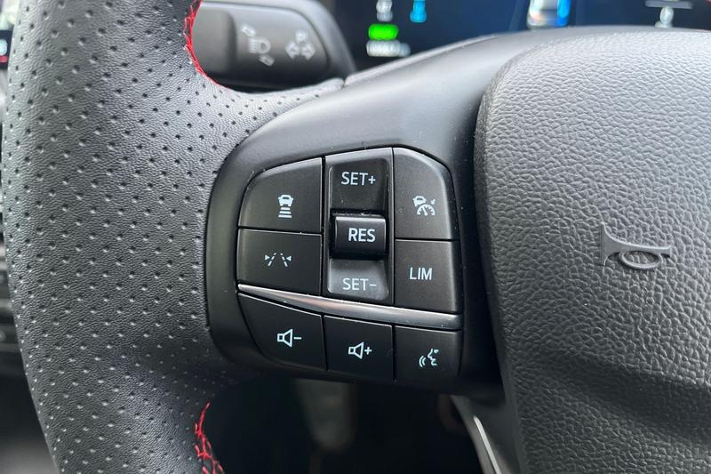 Used Ford Kuga 2025 for sale - 77138354: Photo 29