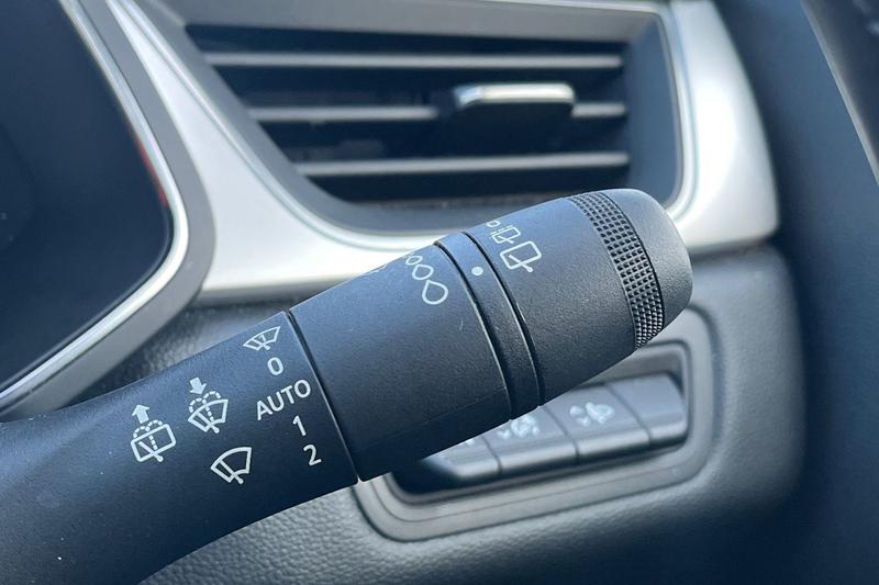 Used Renault Captur 2023 for sale - 77025850: Photo 15