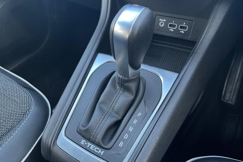 Used Renault Captur 2023 for sale - 77025850: Photo 33