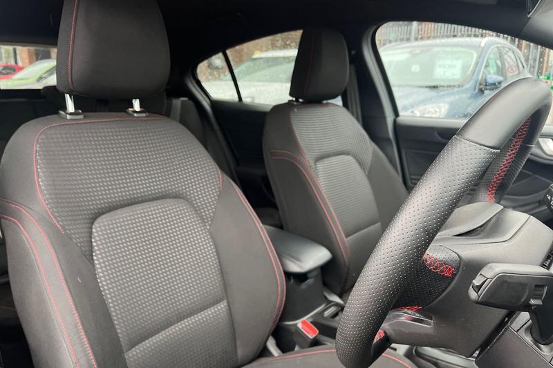 Used Ford Focus 2023 for sale - 77679565: Photo 17