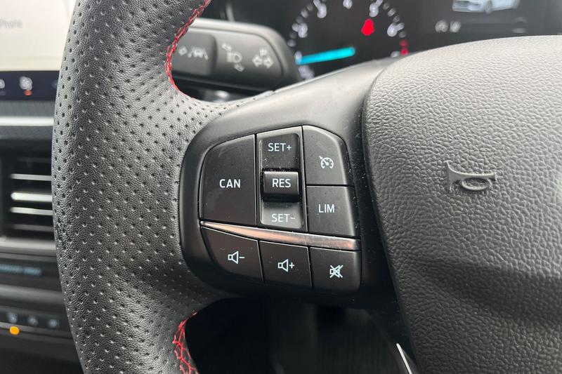 Used Ford Focus 2023 for sale - 77679565: Photo 29