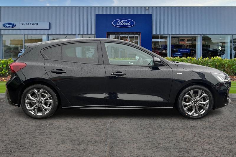 Used Ford Focus 2023 for sale - 77679565: Photo 3